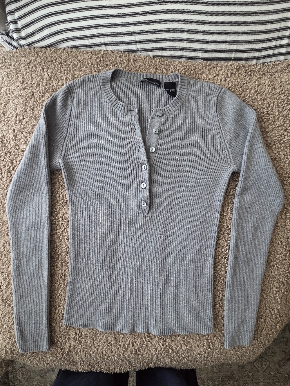 100% Cotton Ribbed Henley Long-Sleeve Top - Gray
